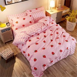 Freyamy Children's Bed Linen 100 x 135 cm 2-Piece Pink Red Cartoon Strawberry Children's Reversible Bed Linen Brushed Microfibre Soft Girls Bedding Sets Duvet Cover with Zip and Pillowcase 40 x 60 cm