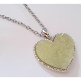 Lia Sophia First date necklace with Creme Druzy Resin Heart 30-33"