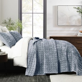 Grassix Luxury Velvet Quilt Set King Size, 3 Pieces Lightweight Velvet Comforter with Pillow Shams, Geometric Quilted Bedspread Coverlet Bedding Set for All Seasons, Blue Linen, 108"x96"