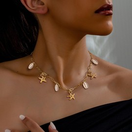 YANCHUN Gold Charm Necklace Beach Jewelry for Women Trendy Summer Shell Pearl Coin Paperclip Chain Necklaces Western Jewelry Cowgirl Outfits Accessories Boho Summer Outfits for Women 2025