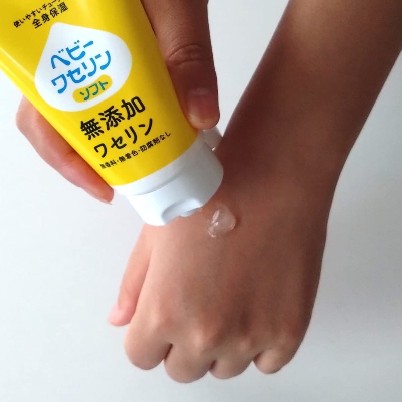 Baby Vaseline M Soft 2.1 oz (60 g)