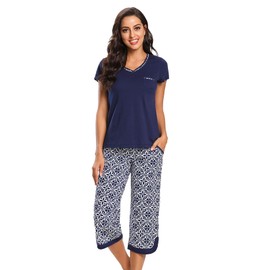 IZZY + TOBY Women Cotton Pajamas Set with Capri Pant Soft Pjs Sleepwear Sets Short Sleeve Loungewear Print navy S