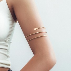 Inateannal Boho Upper Arm Cuff Bracelet Gold Upper Arm Wrap Bracelet Punk Cool Upper Arm Adjustable Bracelet Minimalist Open Upper Armlet Cuff Jewelry for Women and Girls
