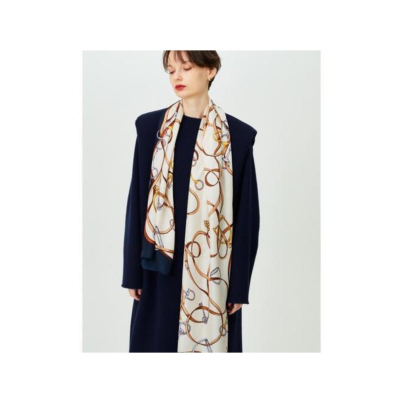 Daks (신세계강남점)DCSC5E011N2 SILK100%네이비 체인패턴 롱 실크스카프 (Sinsgaekangnam) DCSC5E011N2 100% Silk
