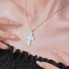 Wendalern Gothic Cross Necklace Choker Enamel Cross Pendant Necklace Silver Round Snake Chain Religious Necklace White Cross Clavicle Necklace Hip Hop Jewellery for Women, Zinc, No Gemstone