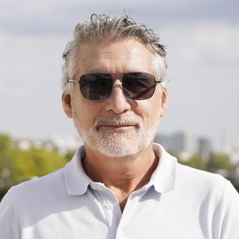 BFOCO Bifocal Sunglasses for Men Women Square Reading Sunglasses with Spring Hinge Readers (Brown,1.75)