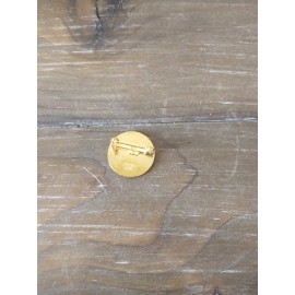 Vintage White And Gold Vail, Ski Country Ski Pin - New Old Stock