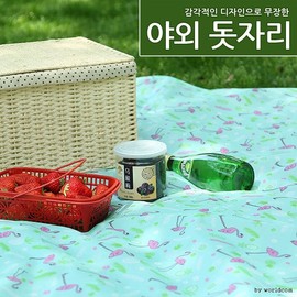 Worldon Foldable Outdoor Picnic Mat Portable All-Season Picnic Mat Medium M/Polka Dot 5ea