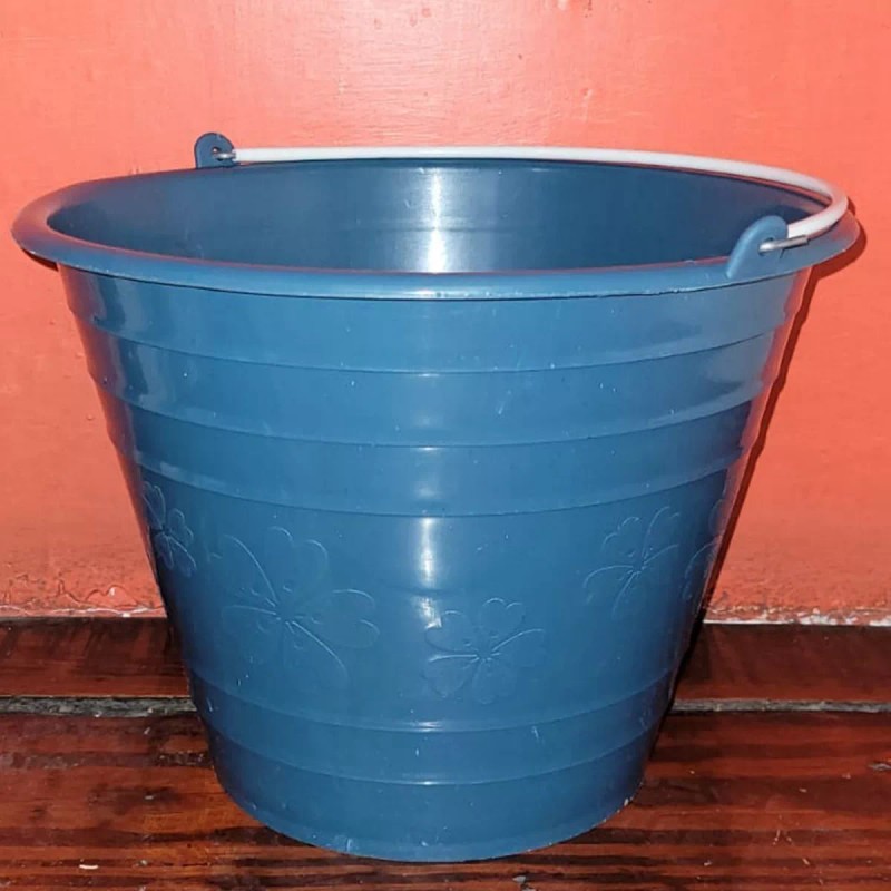 MDJ 100 Cubetas / Plastico Numero No. 8 Económicas