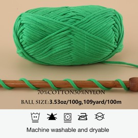 Yarn for Crocheting,100g Soft Yarn for Crocheting,Crochet Yarn for Sweater,Hat,Socks,Blankets(Green)