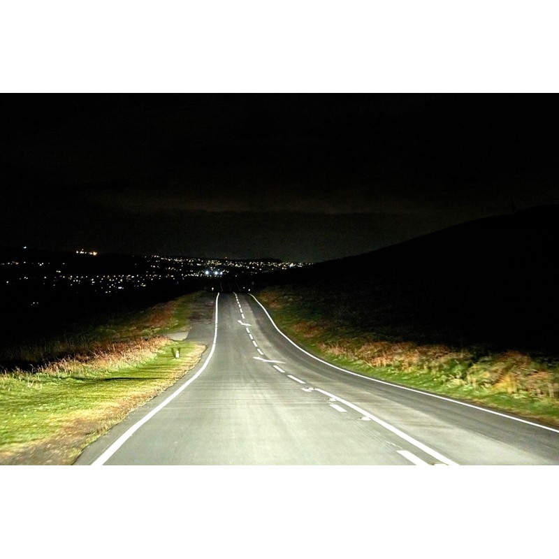 Ring Automotive H7 Xenon220 Brighter Head Lamp Set (2 Bulbs)