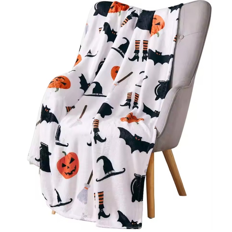 Black Bat Print Flannel Throw Blanket – Soft Lightweight Blanket