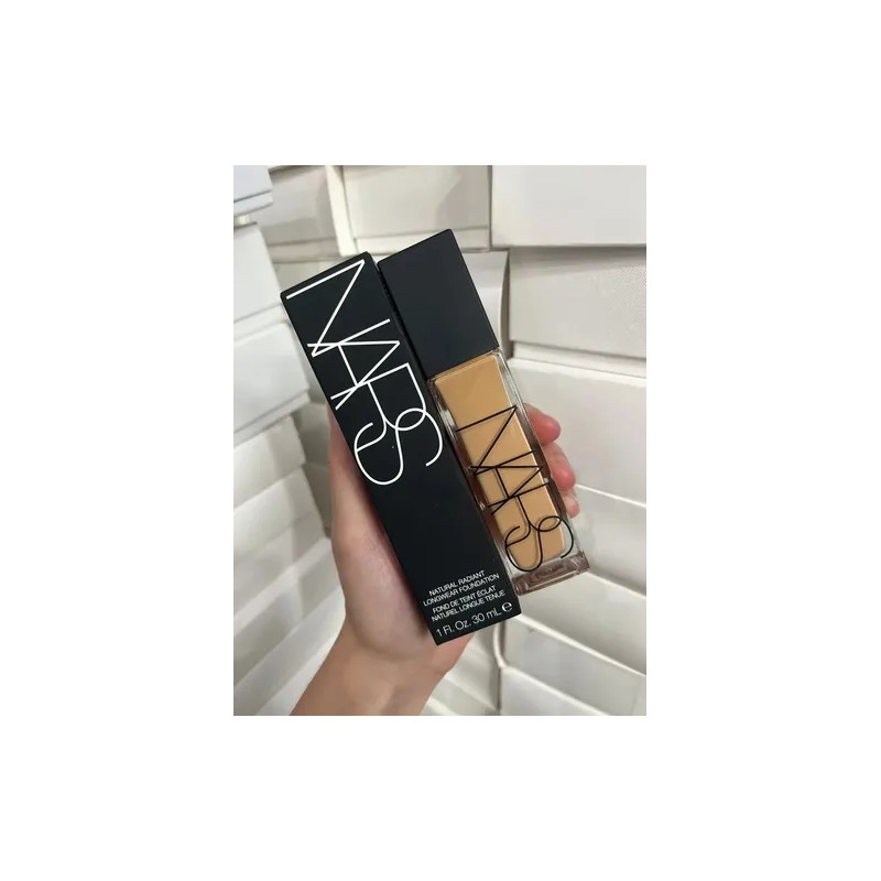 Nars Natural Radiant Longwear Foundation 100% Sahel