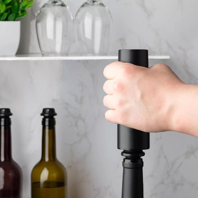 LEVARE Rechargeable Wine Saver Vacuum Sealer USB Charger w/4 Universal