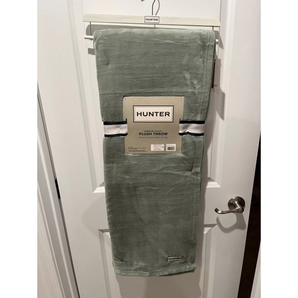 Hunter Plush Throw Blanket 50" x 70" Desert Sage Green