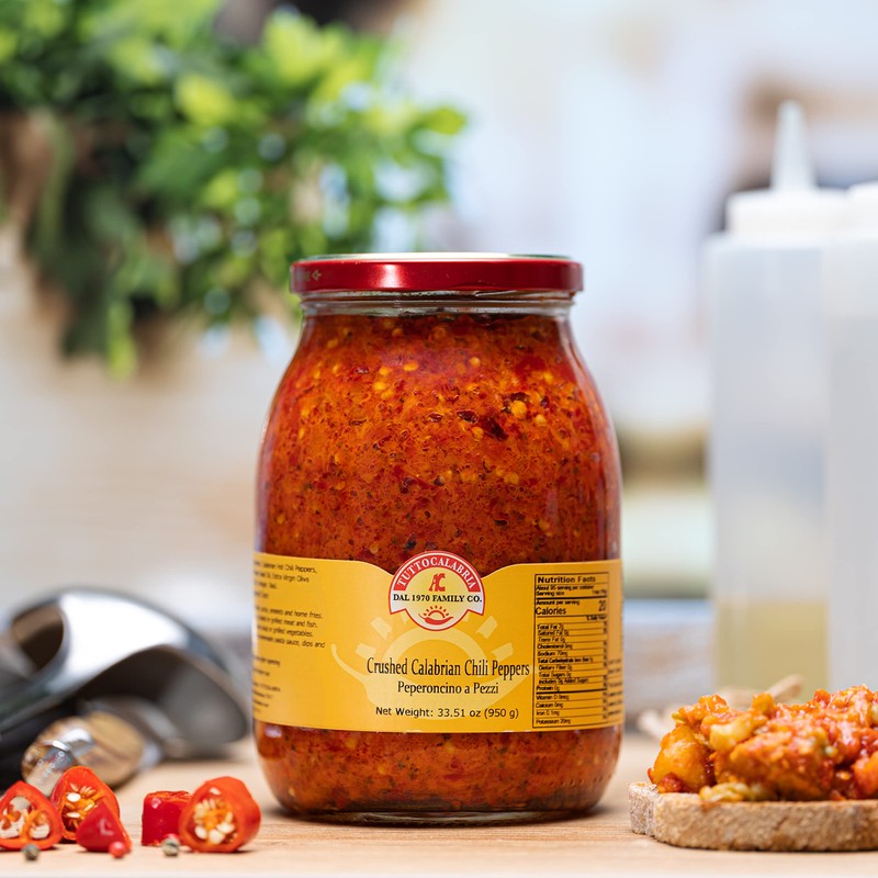 TUTTOCALABRIA Crushed Calabrian Chili Pepper, Paste/Spread, 33.5 oz Club Pack