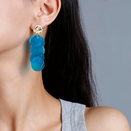 Winssigma Shell Earrings for Women, Cluster of Round Shell Drop Dangle Earrings Summer Beach Jewelry(Blue)