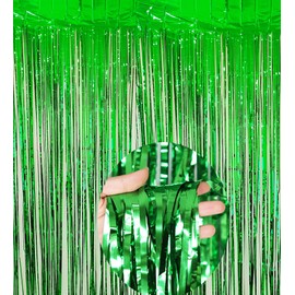 Prudance 2 Pack Green Foil Fringe Curtain Party Decorations,Green Streamers Photo Backdrop Prop Suitable for Birthday Graduation Party St Patrick's Day Christmas New Years Decor(3.3 x 6.6 Ft)