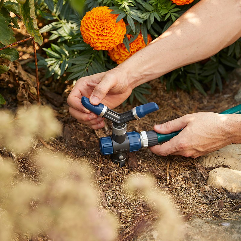 Gilmour Adjustable Spinning Sprinkler with Spike Base, Whirling Sprinkler Head
