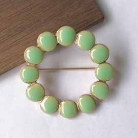 [CHERRY Knot] Round Connect Brooch Gold Tambourine Pondering (Pistachio Green)