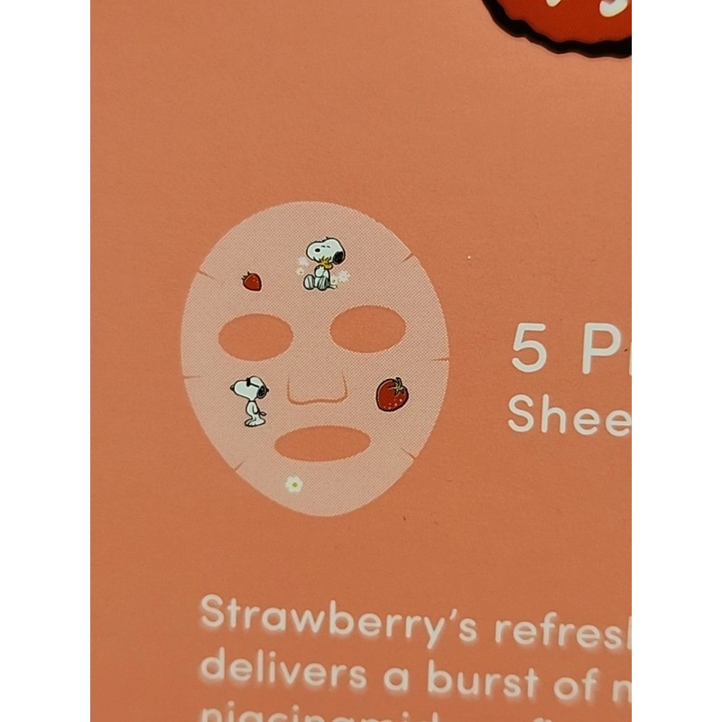 Celavi Peanuts Snoopy Berry Glow Facial Masks