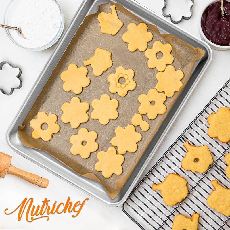 NutriChef Non Stick Baking Sheets, Cookie Pan Aluminum Bakeware with