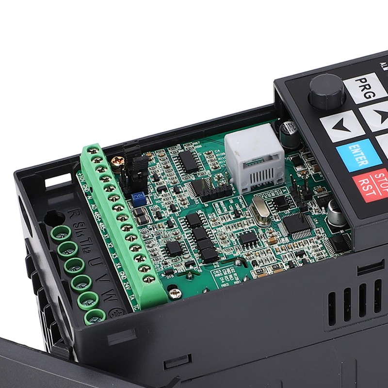 VFD Frequency Inverter 0.75KW 1PH Input to 3PH 4.5A Output