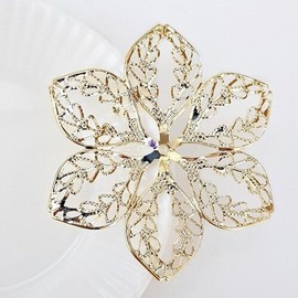 Empress Dowager 2 Hanbok Traditional Metal Decoration Holiday Gift Money Envelope Packaging Decoration Hairpiece Decoration Hanbok Accessory Decoration Gift for Foreigners / 태황후2 한복 전통금속장식 명절선물 용돈봉투 포장장식 가채장식 한복악세사리장식 외국인선물