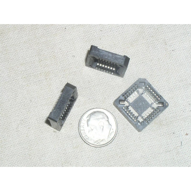 PHOENIX 3 NEW PHOENIX HWS 1032 PLCC-28P-T-SMT PLCC-28-PIN SMT SMD