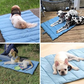 Waterproof Dog Mat for Outdoor Foldable Washable Dog Bed Large Dogs Portable Dog Mat for Pets Picnic Blanket Multifunctional Travel Blanket for Dogs Cats 110 x 68 cm (Blue)