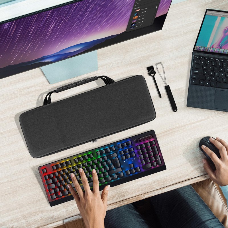 GEEKRIA Full Size Keyboard Case, Hard Shell Travel Carrying Bag
