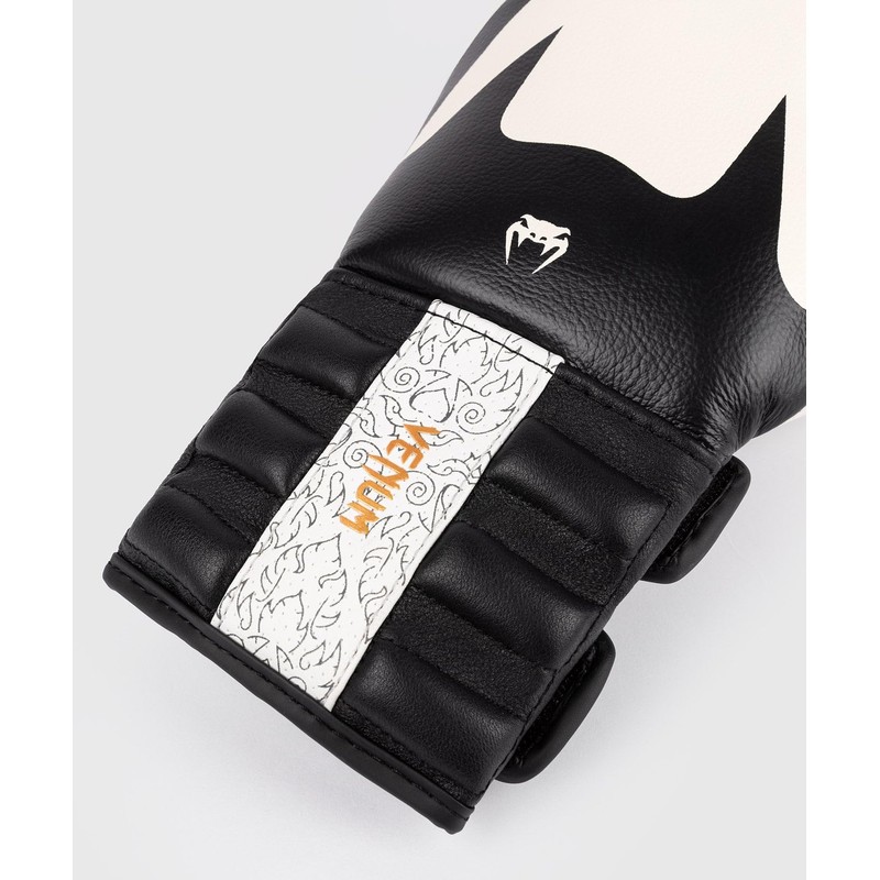 Venum Reverso Boxing Gloves - Snow White/Black - 14-Ounce