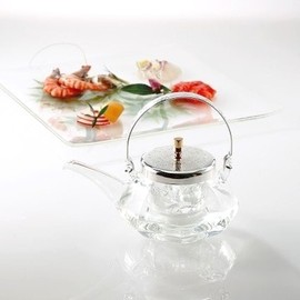 Hario "Hakkaku Chirori" Sake Cooler, 360ml, Embossed Silver