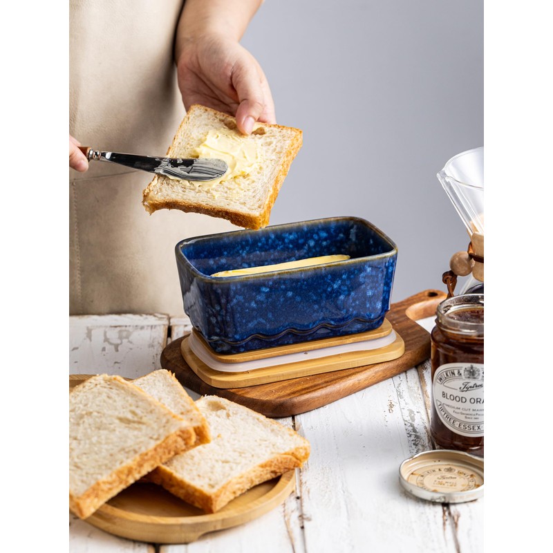 YHOJOY Ceramic Butter Dish with Lid, Covered Butter Dish for