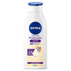 NIVEA Crema Corporal Humectante Protección Solar (400 ml) + Desodorante Aclarante para Mujer Tono Natural Beauty Touch (50 ml)