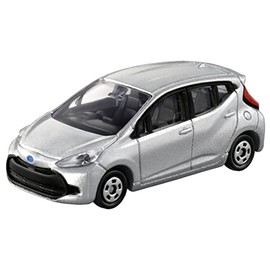 Takara Tomy Tomica No.34 Toyota Aqua (Blister Package) Mini Car Toy 3+