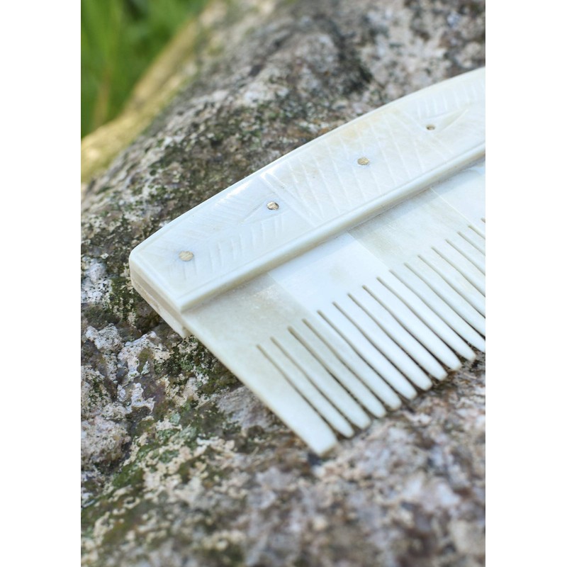 Battle-Merchant Bone comb, early medieval - medieval comb made of
