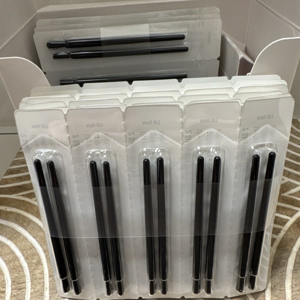 70 Pairs (140) Sealed Sterile Eyelash Growth Serum Brush Applicators