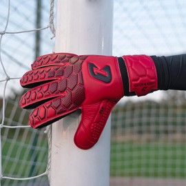 CATCH & KEEP Fly Kids Goalkeeper Gloves - Premium Football Gloves for Kids with Strong, Durable Dragon Grip - Perfect Fit for Boys Goalkeepers, Extra Protection & Easy to Put On