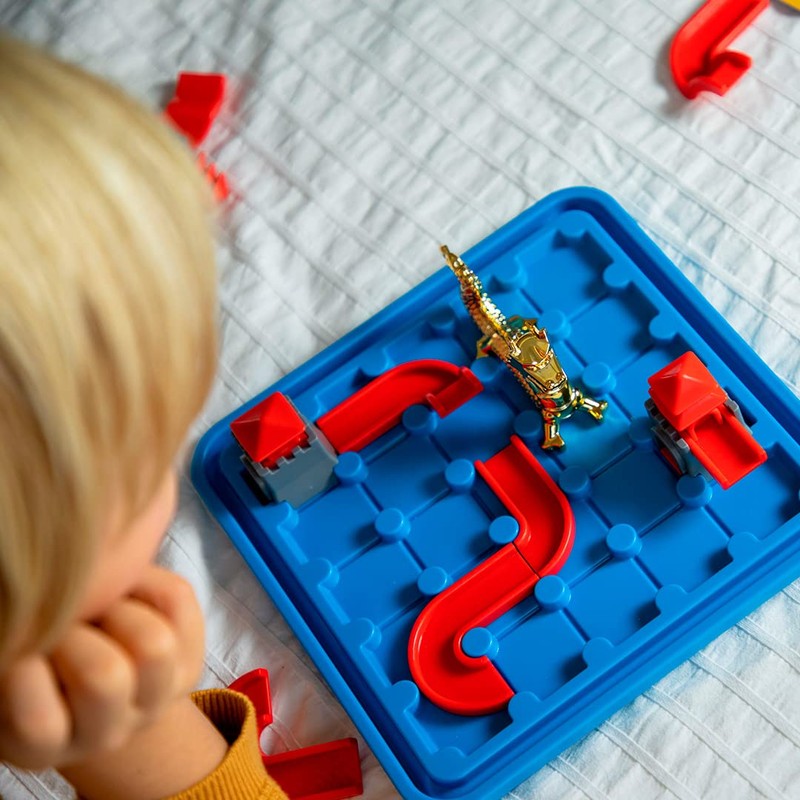 SmartGames Temple Connection 3D Board Game Puzzle Game for Ages