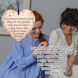 Best Friend Ornaments for Women Friend Birthday Christmas Xmas Gifts for Friends Female Hanging Heart Ornament Gifts for Women Bestie Best Friends Gifts for Women Girls Friendship Ornament Engraved