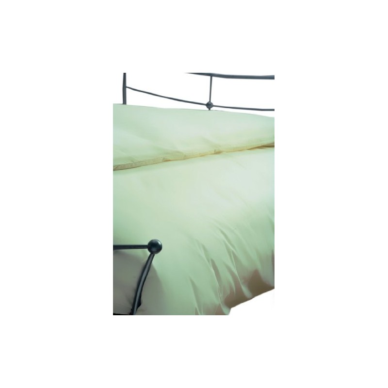 Belledorm 200 Thread Count 50/50 Polycotton Duvet Cover Single Apple