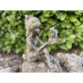 Garden Mile Large Garden Ornaments outdoor Sitting girl and fairy Statue - Novelty Funny gift garden decorations - bronze effect statue outdoor use