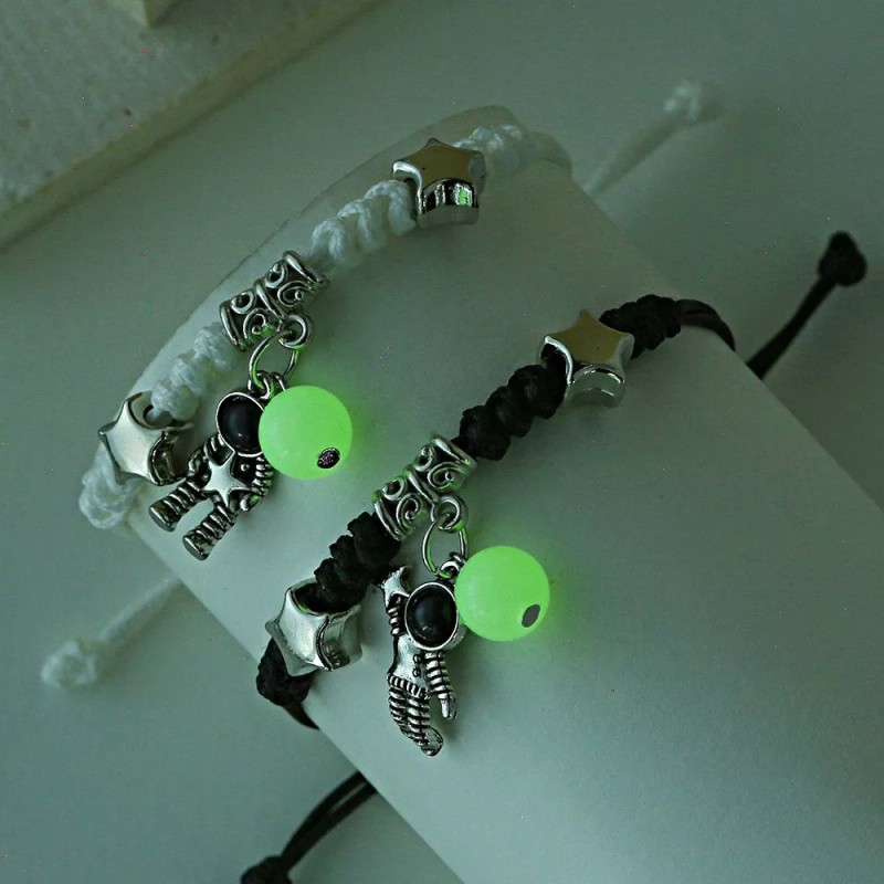 TECNOLOGÍA INFINITA Light Up Pareja Pulsera Collar Imán Astronauta Amistad