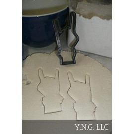 ROCK ON SIGN HAND SYMBOL GESTURE MUSIC SONG BAND ROCK N ROLL SPECIAL OCCASION COOKIE CUTTER BAKING TOOL USA PR2036