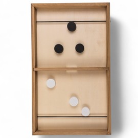 MIJOMA Holz-Puckspiel – Sling Puck Match-Spiel | Tischhockey Katapult für 2 Spieler – Tragbares Brettspiel aus Holz (35 x 21 cm) für Familie & Freunde