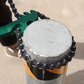 Sinyiol 15 Inch Heavy-Duty Ratcheting Chain Wrench Oil Filter Wrench Reversible Chain Style Pipe Fitter Tools Fit Max 8 Inch Diameter，Tool With Toothed Chain (15 Inch)