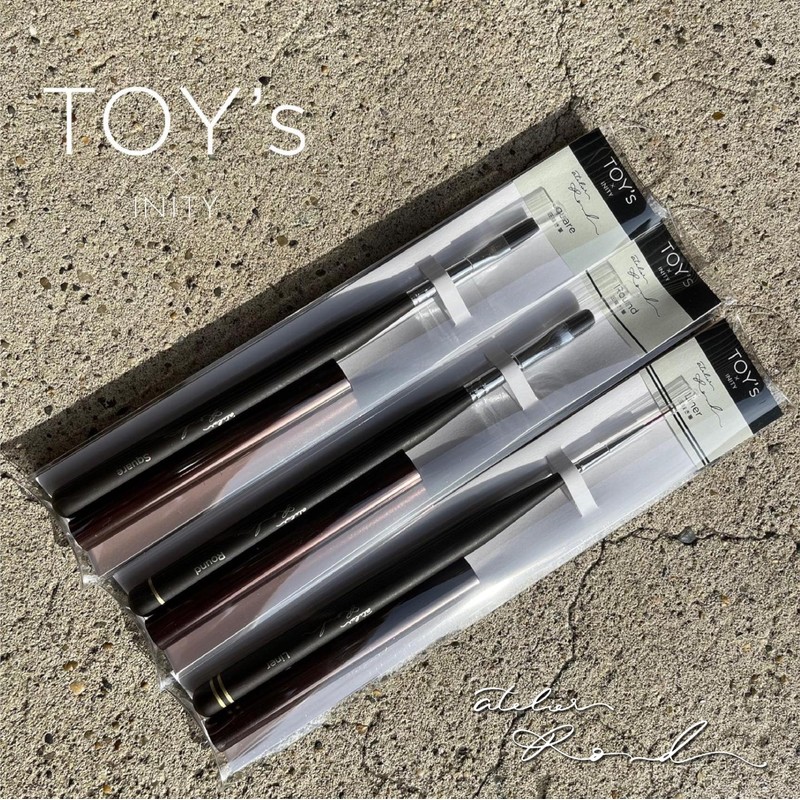 Toys by Inity Toy x INITY Brush atelier Rond Liner