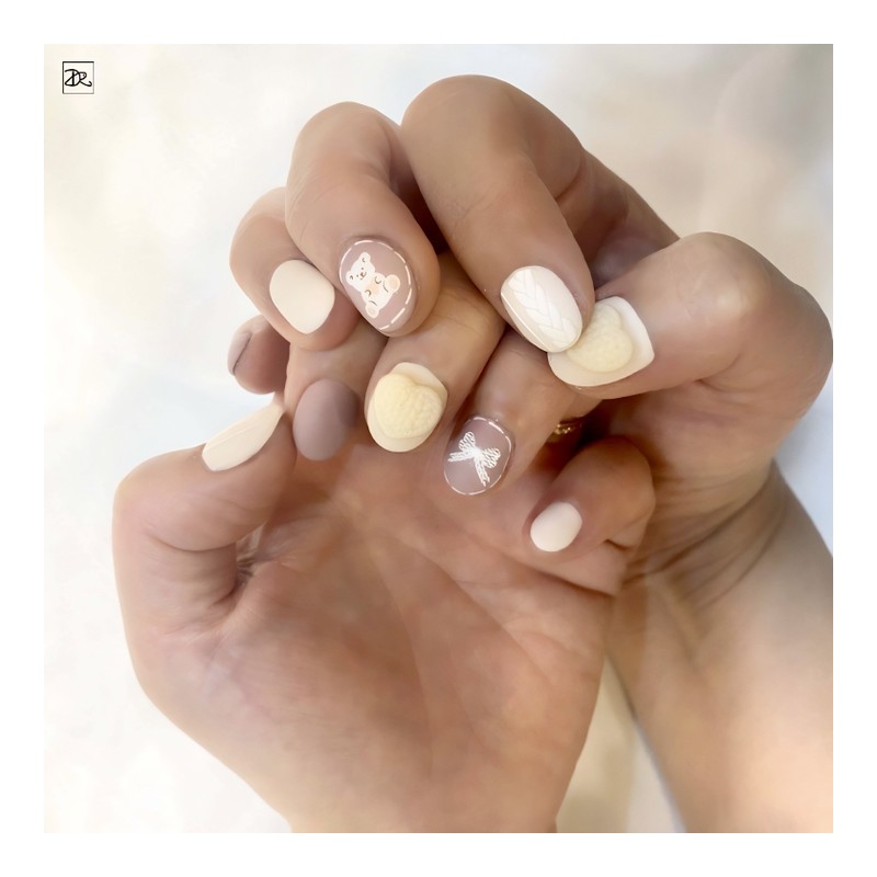 Dara Beauty January Art of the MonthBear Knit Nail❣ /