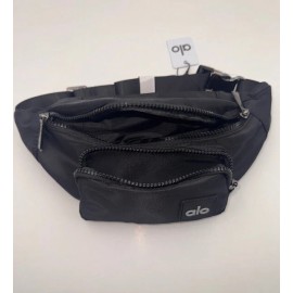 ALO YOGA EXPLORER FANNY PACK New With Tags